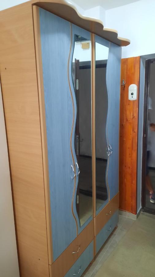 Lovely 1 Bedroom Apartment With Free Street Parking Βουκουρέστι Εξωτερικό φωτογραφία